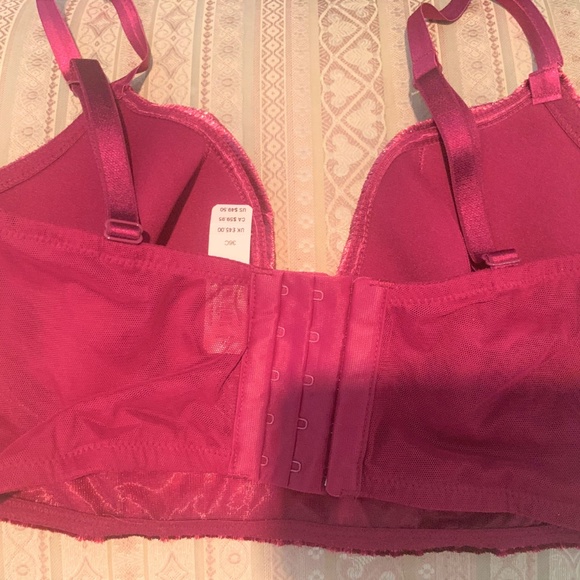 VICTORIA'S SECRET PUSH UP VELVET BALCONETTE 36C - Picture 3 of 4